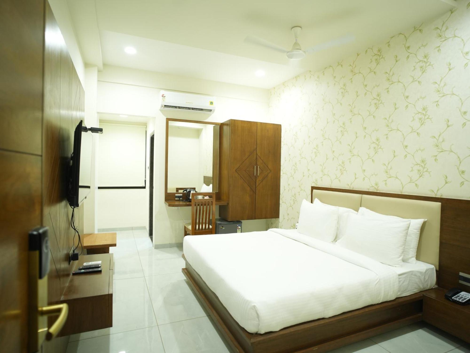 Pam Premium Hotel วาโดดารา ภายนอก รูปภาพ