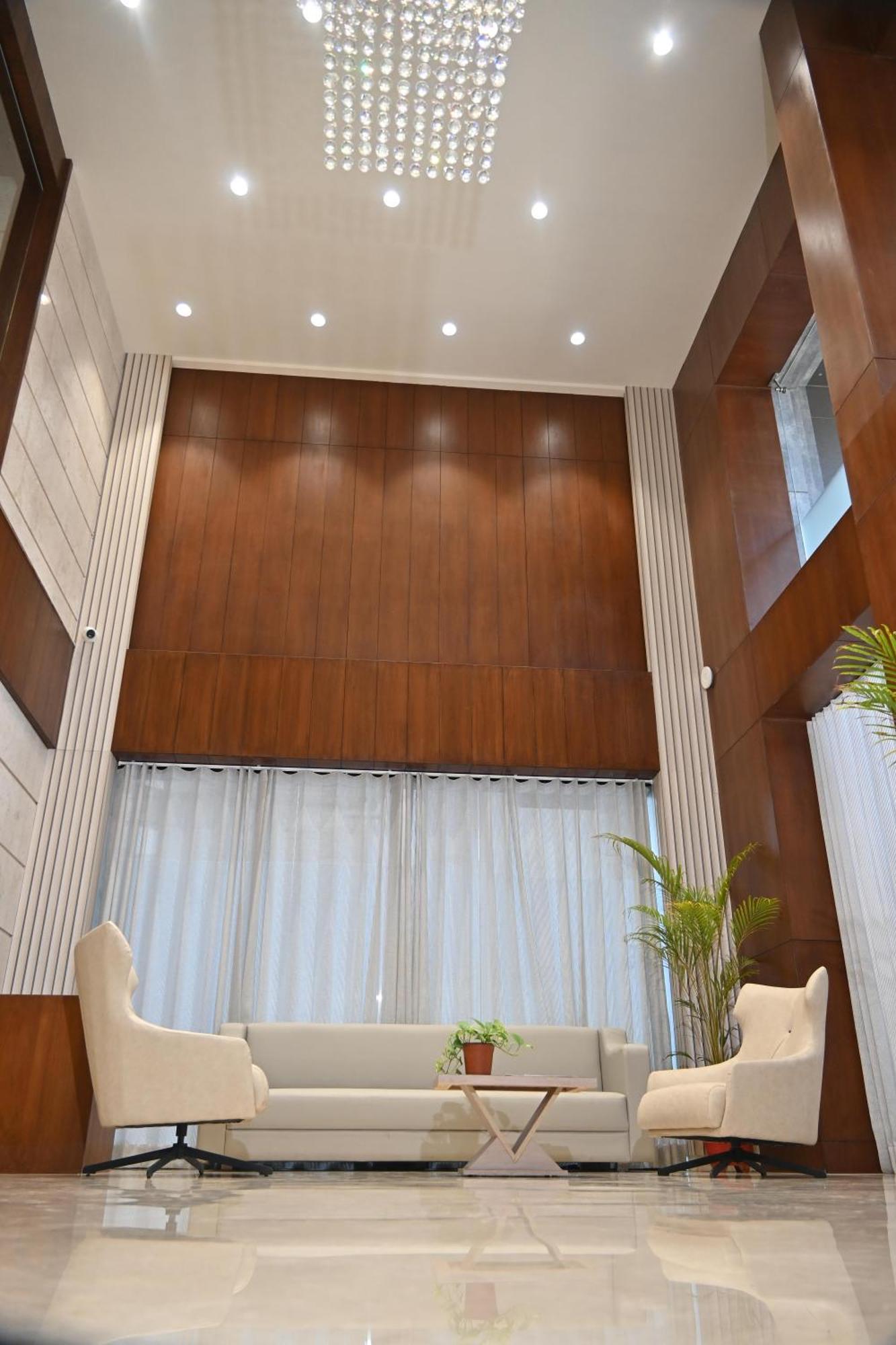Pam Premium Hotel วาโดดารา ภายนอก รูปภาพ
